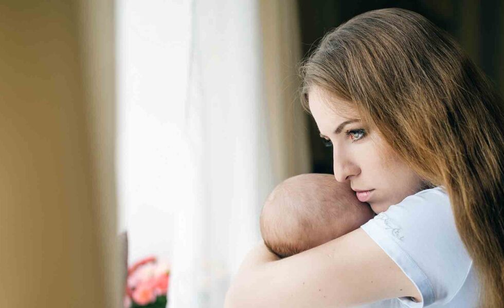 Возможно ли увольнение матери одиночки?