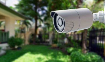 Суды начали защищать граждан от взглядов соседских видеокамер
